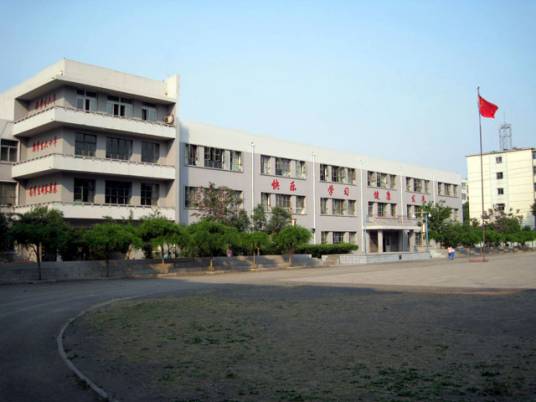 承德市桥东小学