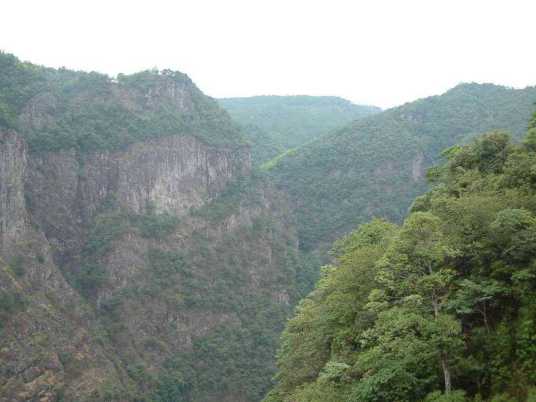 百丈山（江西奉新县山峰）