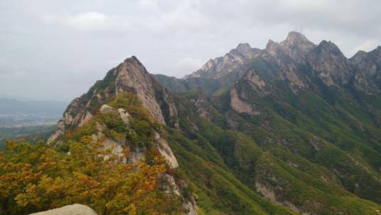 凤凰山（长白山脉下的山脉）