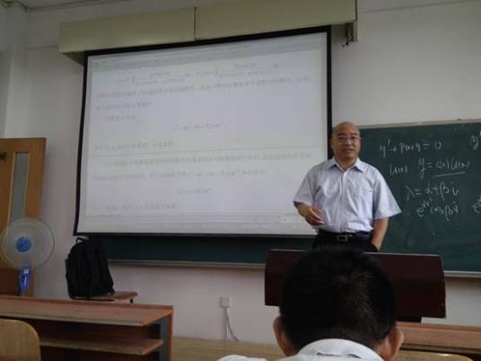 扈志明（清华大学数学科学系教授）