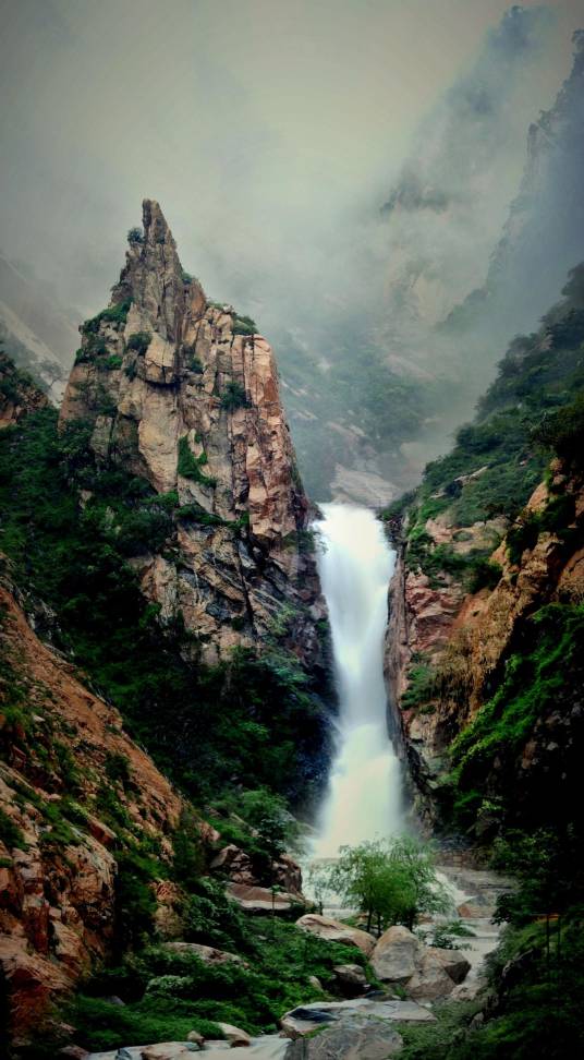 永济神潭大峡谷