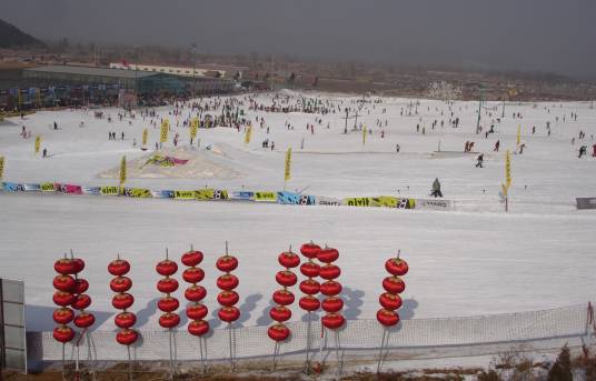 莲花山滑雪场（北京市顺义区的景区）