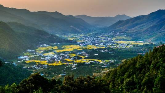 高思村