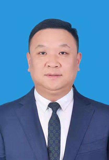 李明刚（河南省郑州市金水区委常委，区政府副区长、党组成员）