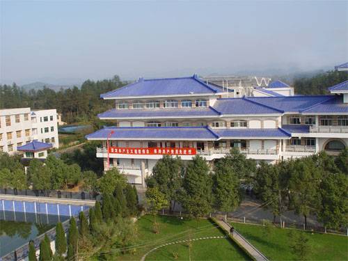 湖北民族学院化学与环境工程学院