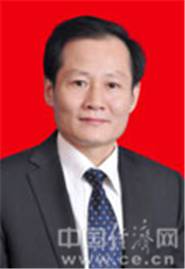 唐贵平（湖南省文联党组成员，副主席候选人）