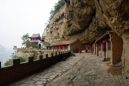 抱犊寨（河北省石家庄市境内的国家AAAA级旅游景区）