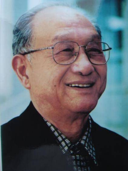 李寿山（大连市中医药学会理事长）