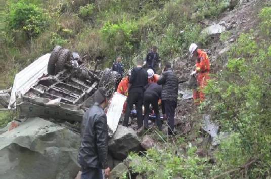 4·10重庆重大交通事故