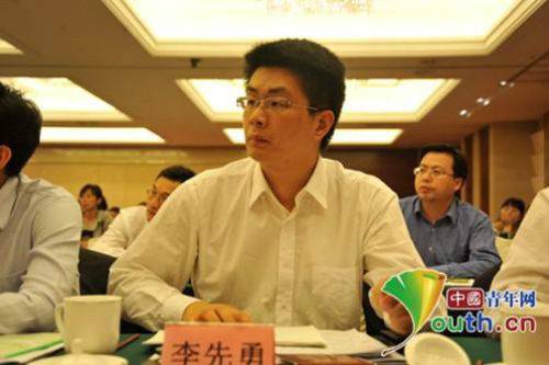 李先勇（湖北省武汉市新洲区委常委，新洲区人民政府党组副书记、副区长）